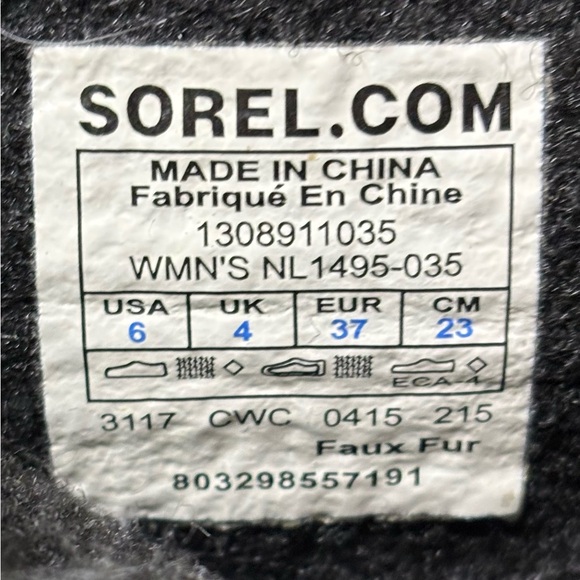 Sorel Women's Winter Carnival waterproof boot/size 6 black and gray - Picture 7 of 8